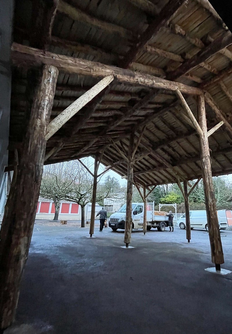 Kastanienholz Sule fr Architectur